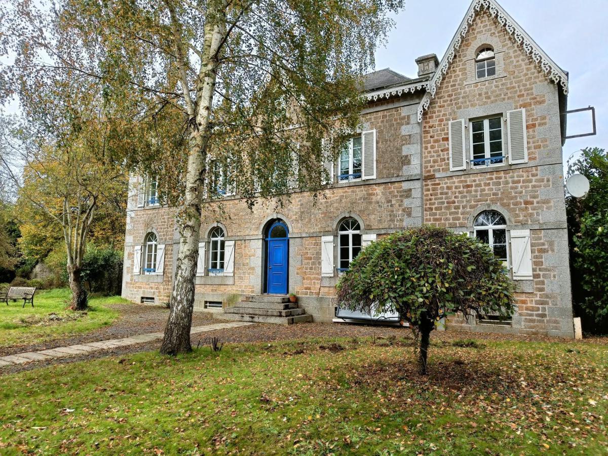 Saint-Hilaire-du-Harcouët Maison La Motte With Bicycle Parking المظهر الخارجي الصورة