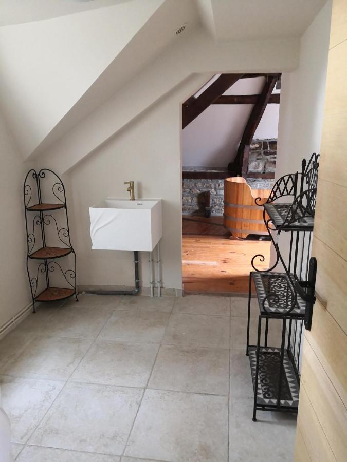 Saint-Hilaire-du-Harcouët Maison La Motte With Bicycle Parking المظهر الخارجي الصورة